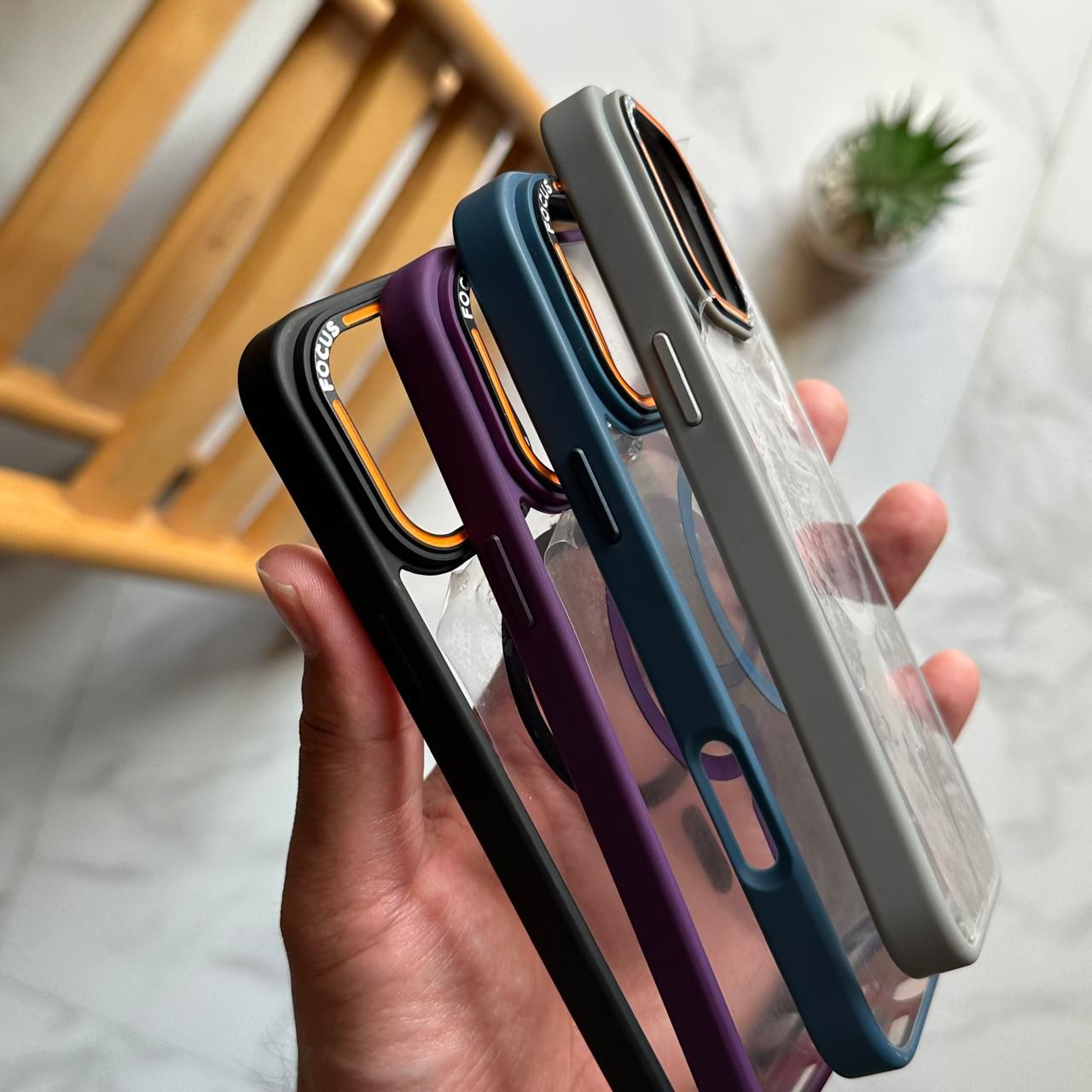Auto Focus Frame Camera MagSafe Case (Code FOC67)