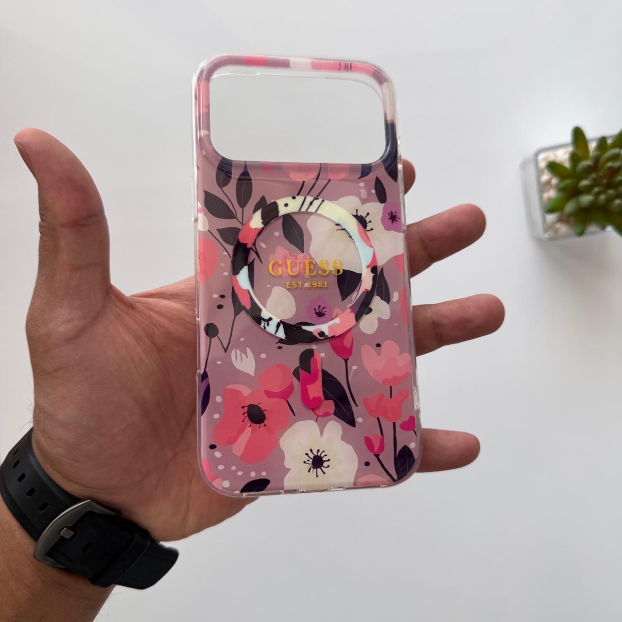 Guess Copy Original Flowers MagSafe Case (Code FLW11)