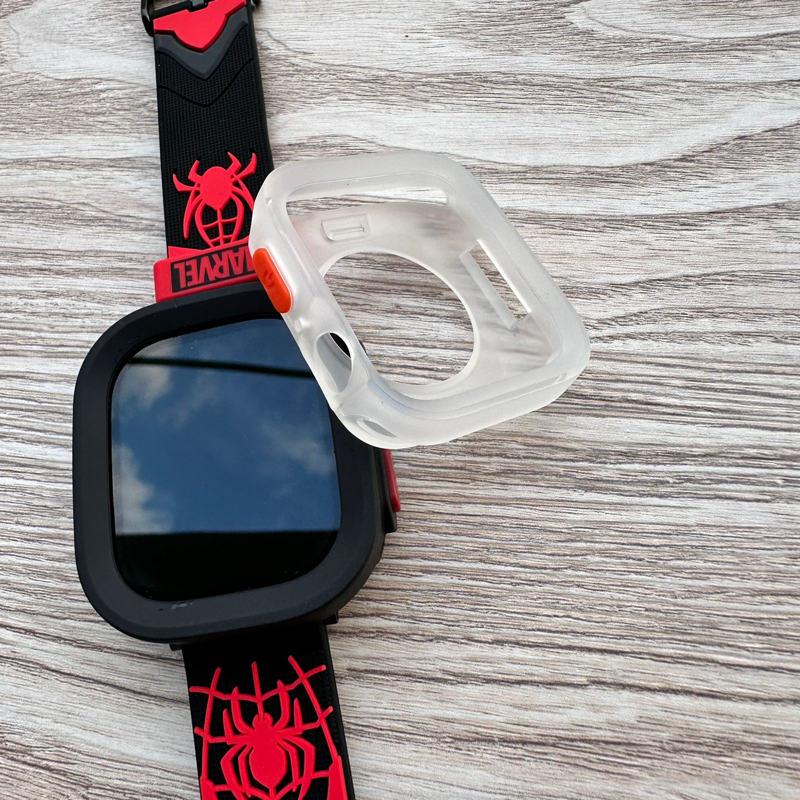 Silicone Luxury Apple Watch Edge Cover (Code SLAC26)