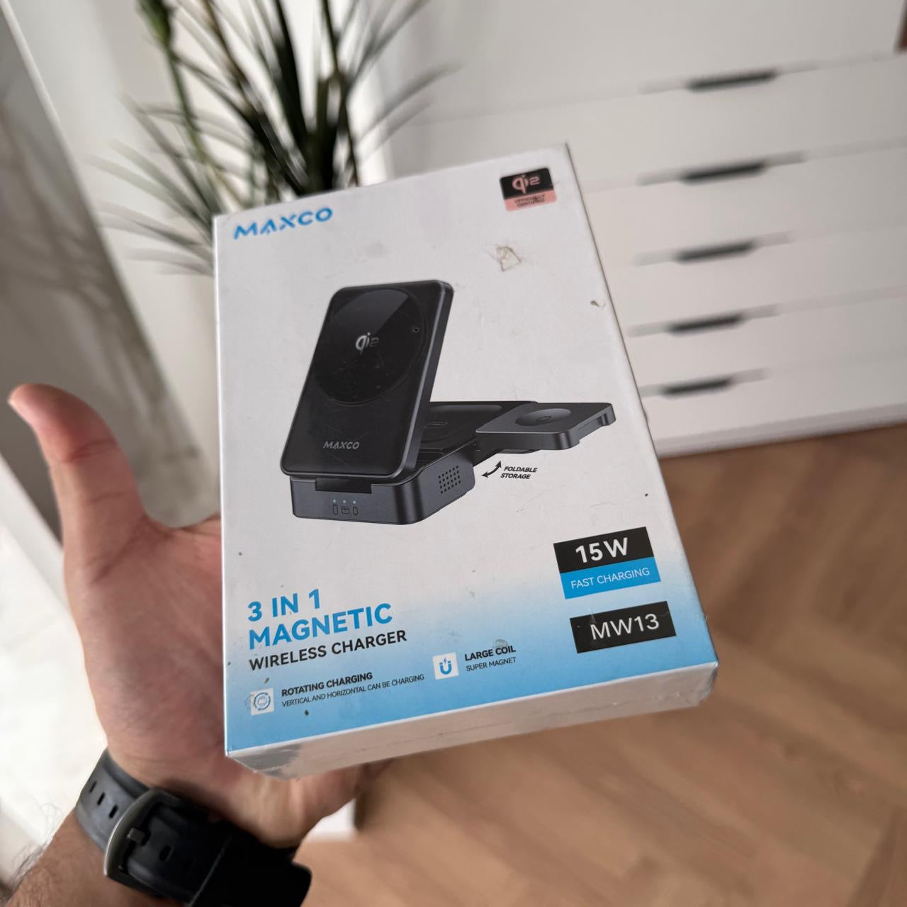 MAXCO 3 IN 1 Magnetic Wireless Charger (Code MW13)
