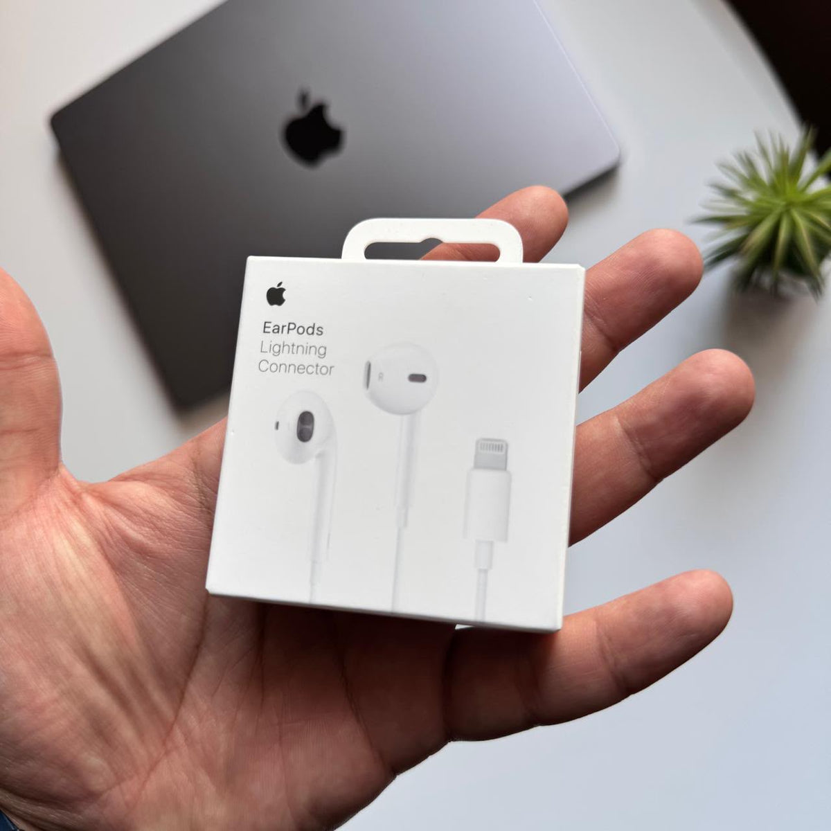 Apple EarPods Lightning Connector (Code A1748)
