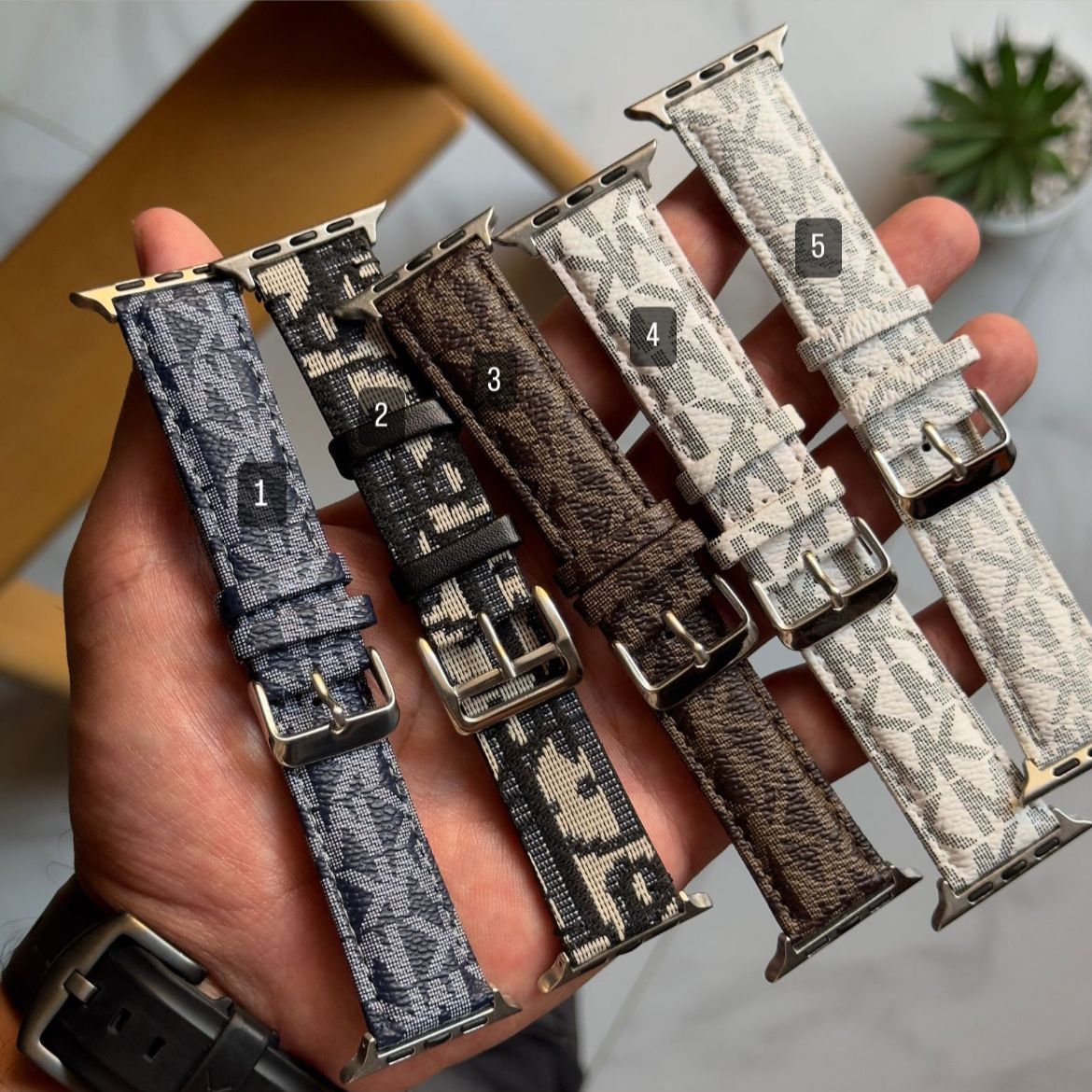 Fashionable Band For Apple Watch (Code DFR12)