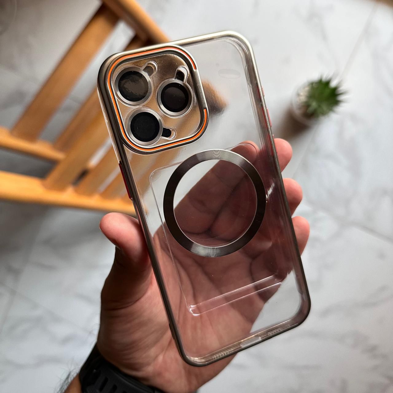 Hard Slim-fit Titanium Pilot Stand Camera (Code HSP37)