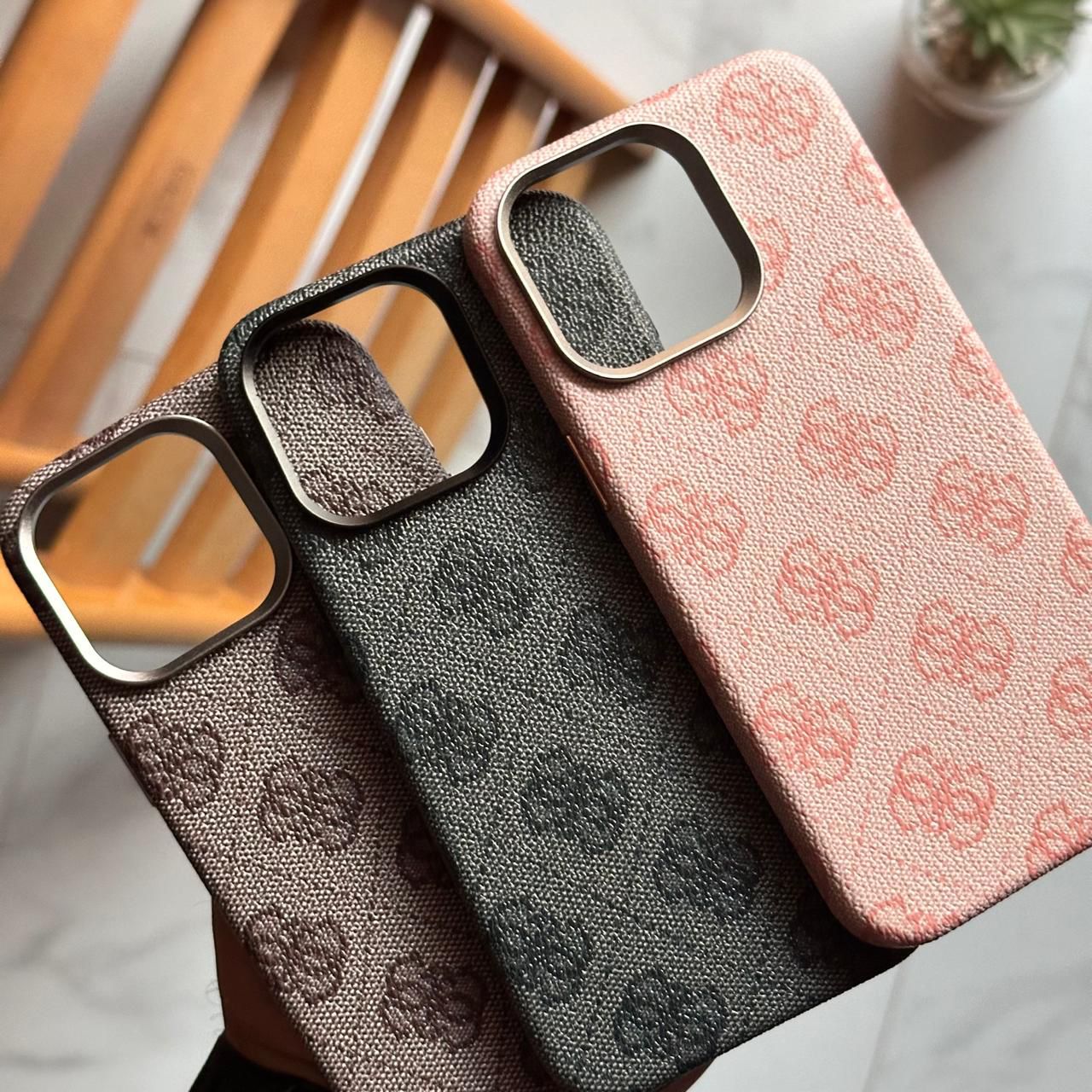 Guess MagSafe Leather Copy Original Case (Code GES66)