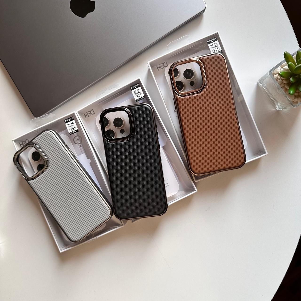 HDD Leather MagSafe Case(Code HDD55)