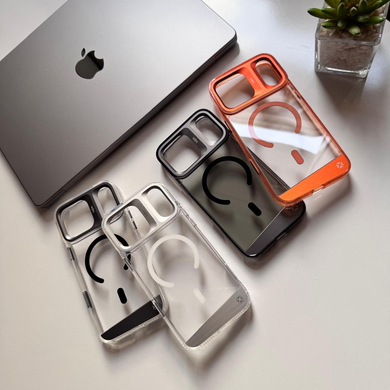 Kajsa Transparent MagSafe Case(Code CMC47)