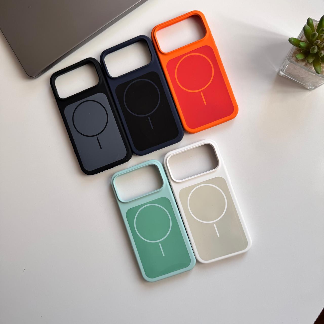 Silicone Beats MagSafe 17 Series Design Case(Code BTS55)