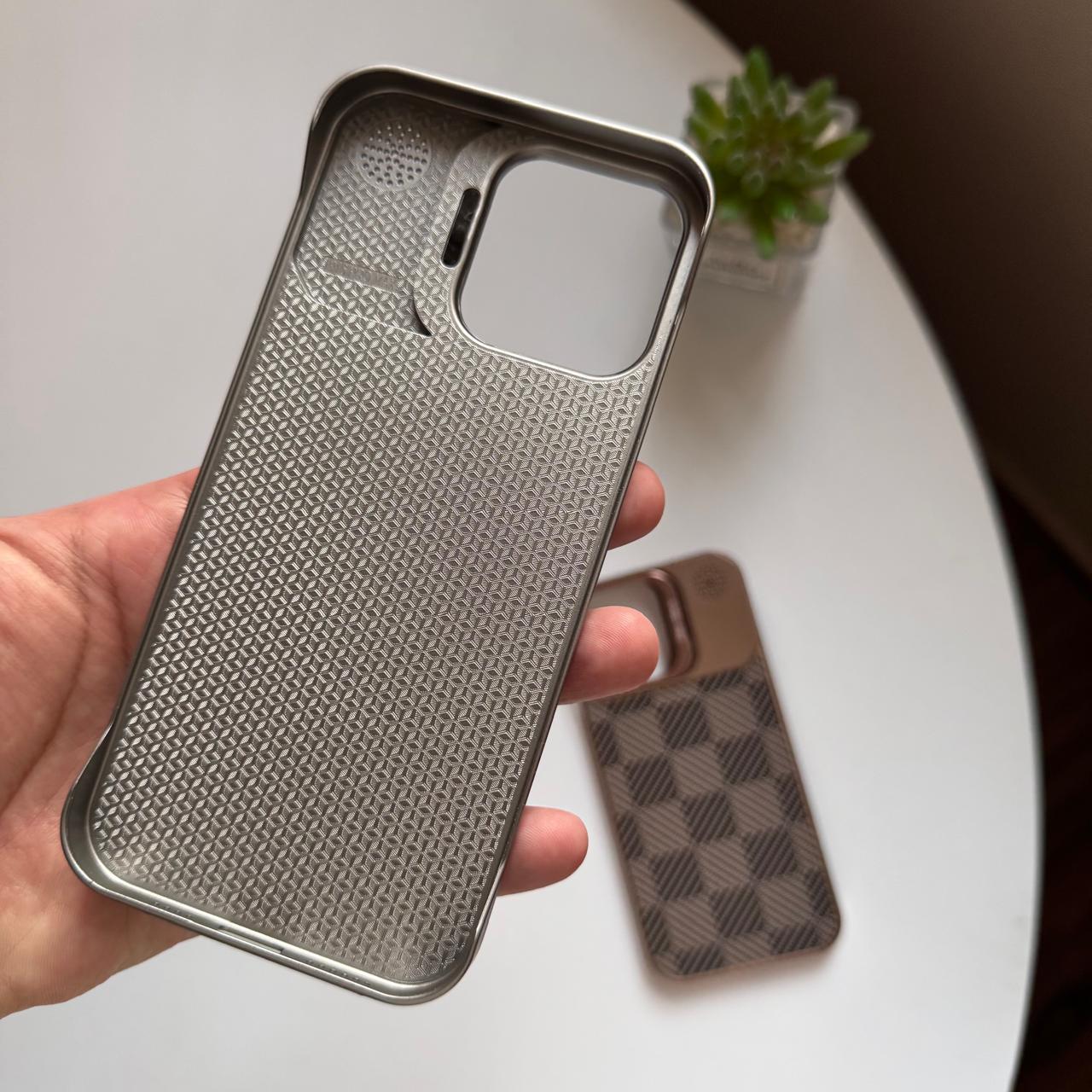 Carbon Design Plastic Pc Hard Slim-Fit with Stand Camera Case(Code PST73)