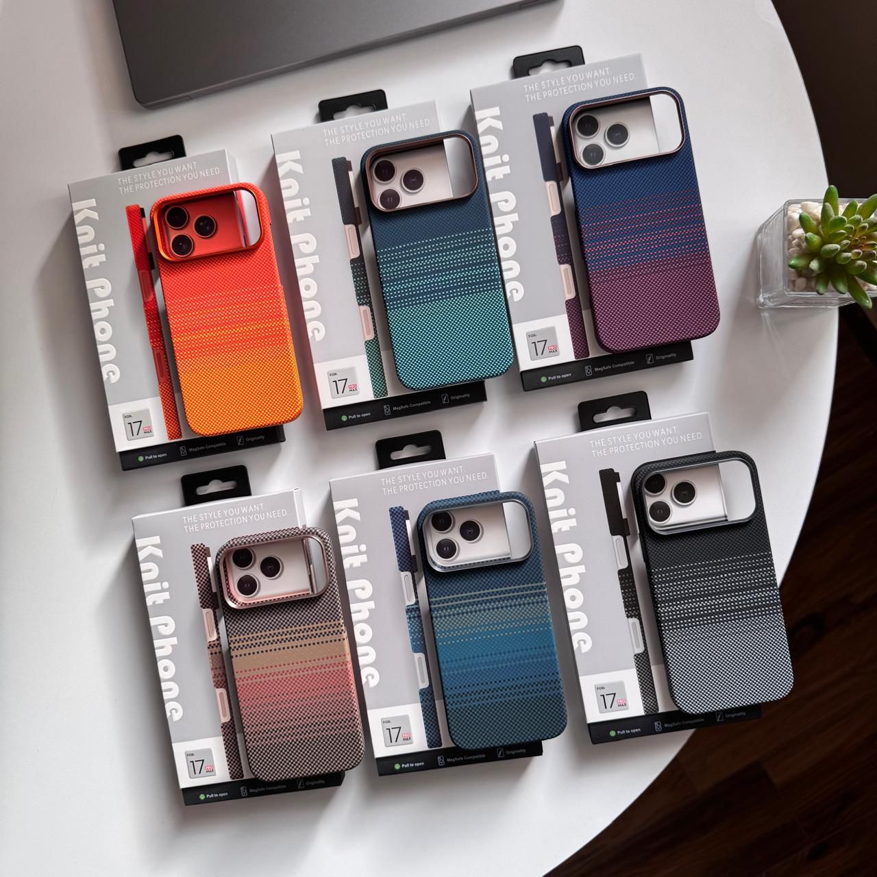 Knit Carbon Hard Slim-Fit MagSafe Case(Code KNT50)