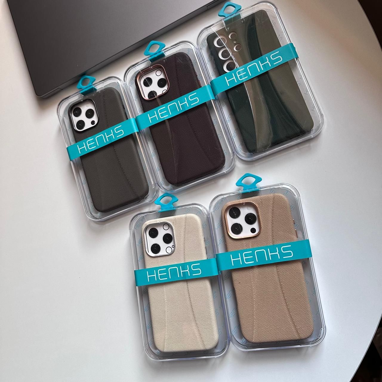 Henks Formal MagSafe Canvas Case(Code HNK54)