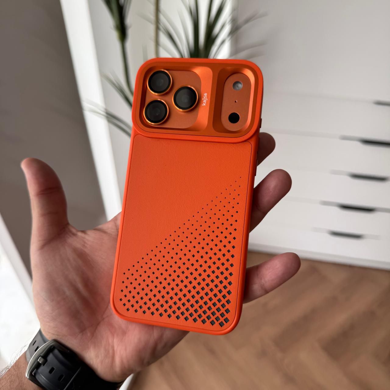 Kajsa Leather Side Dots Case(Code CMC34)
