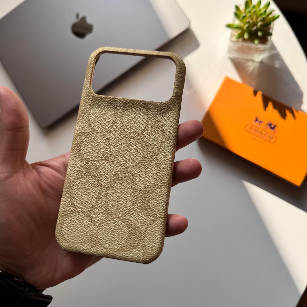 Coach Leather Case(Code DIF2)