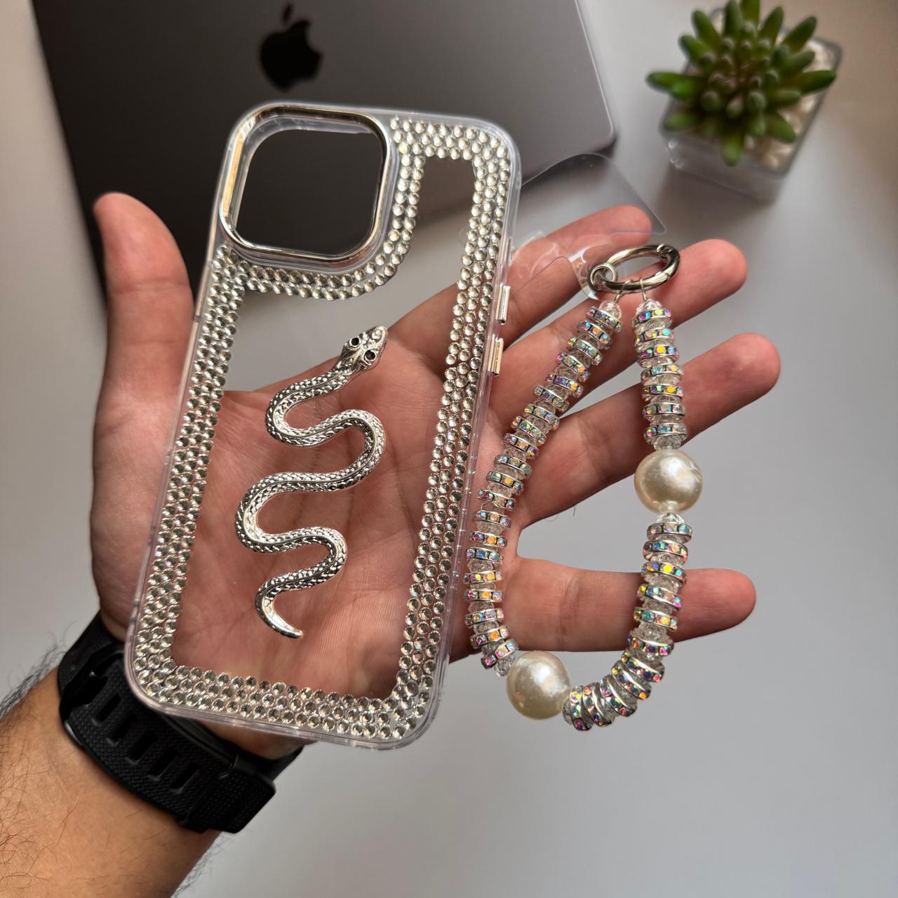 Transparent Diamond Snake with Medal Case(Code SNK98