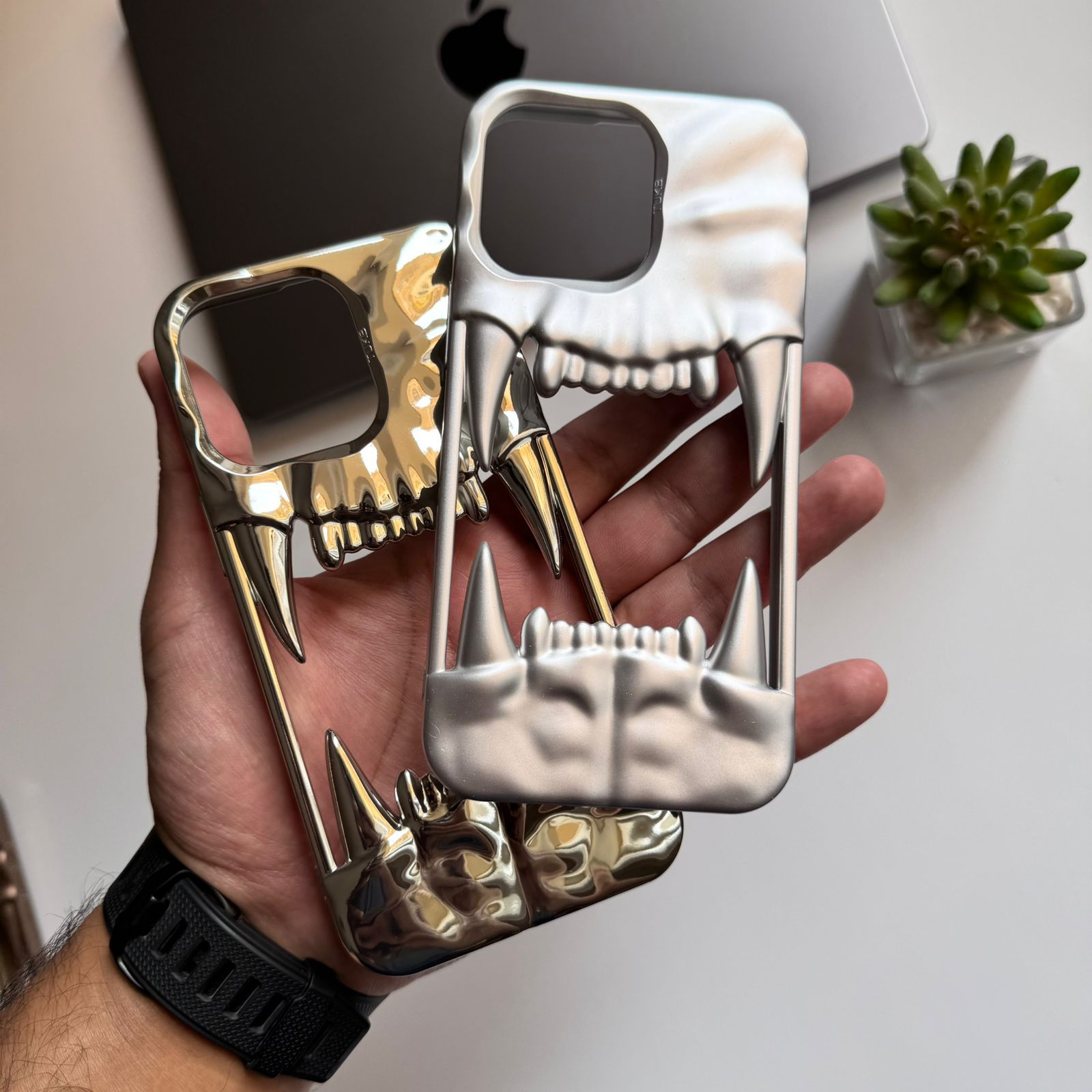 Silicone Beast Fangs Case(Code FNG50)