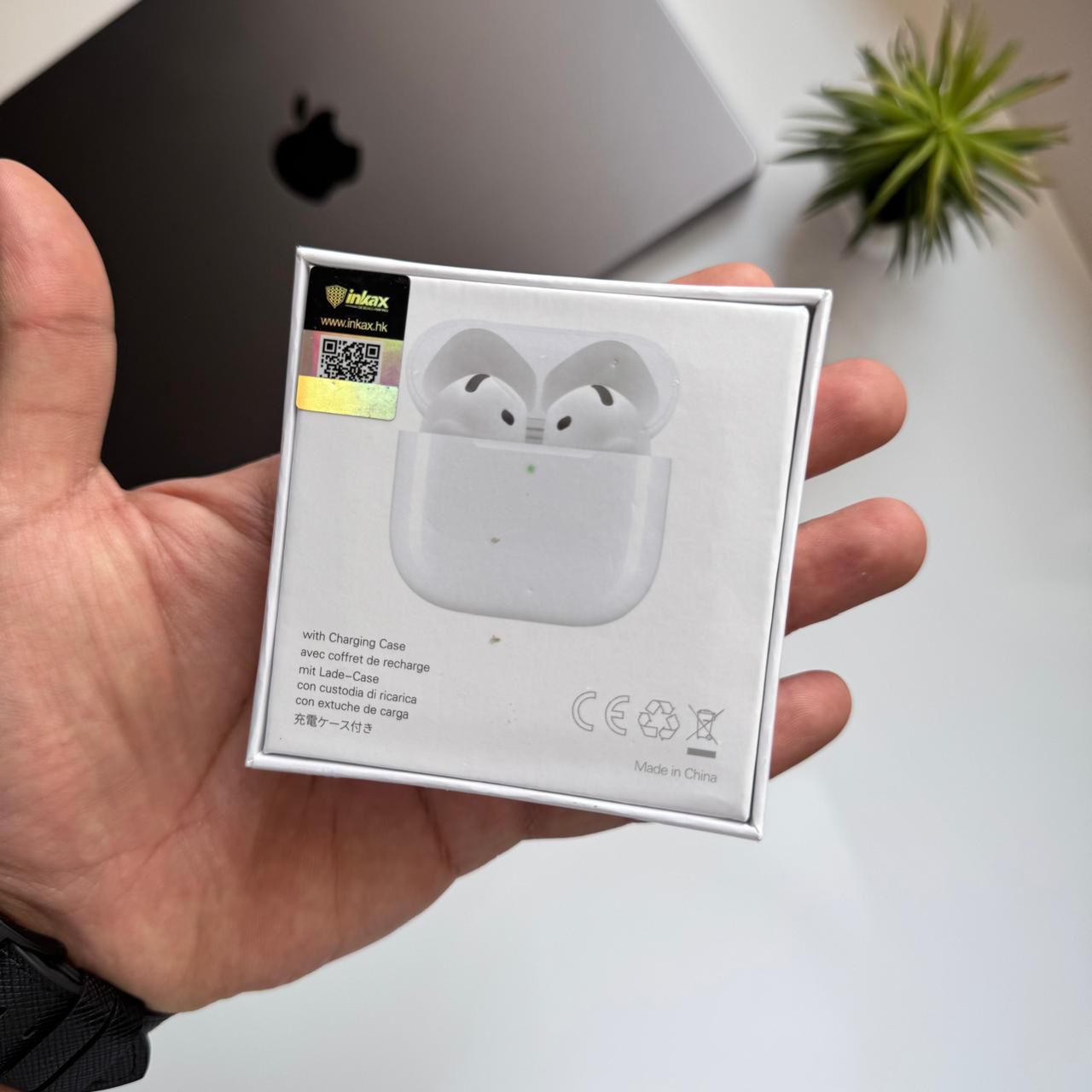 Apple AirPods (Code T06ANC)