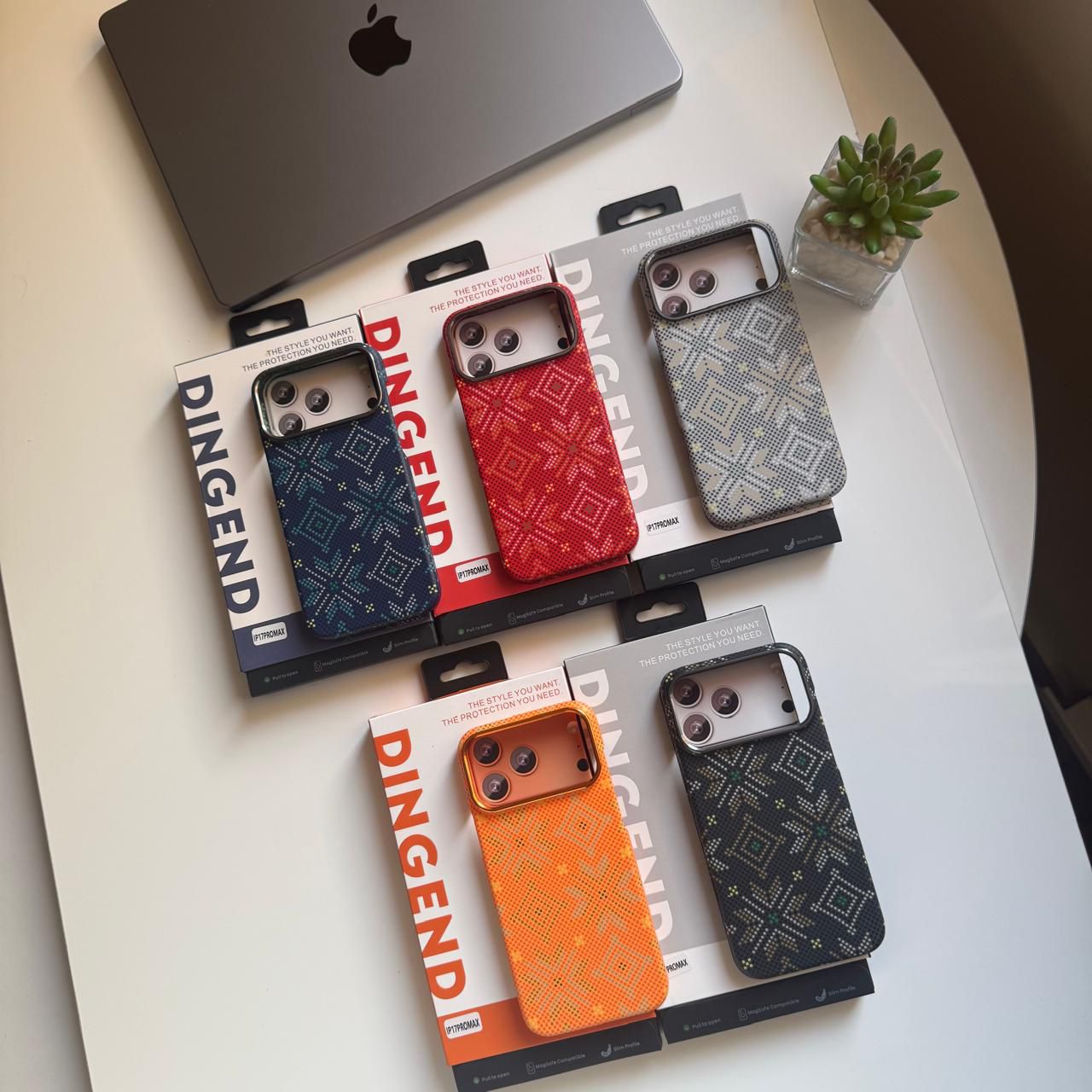 Dingend Carbon Nominal Hard Slim-Fit MagSafe Case(Code DNG75)