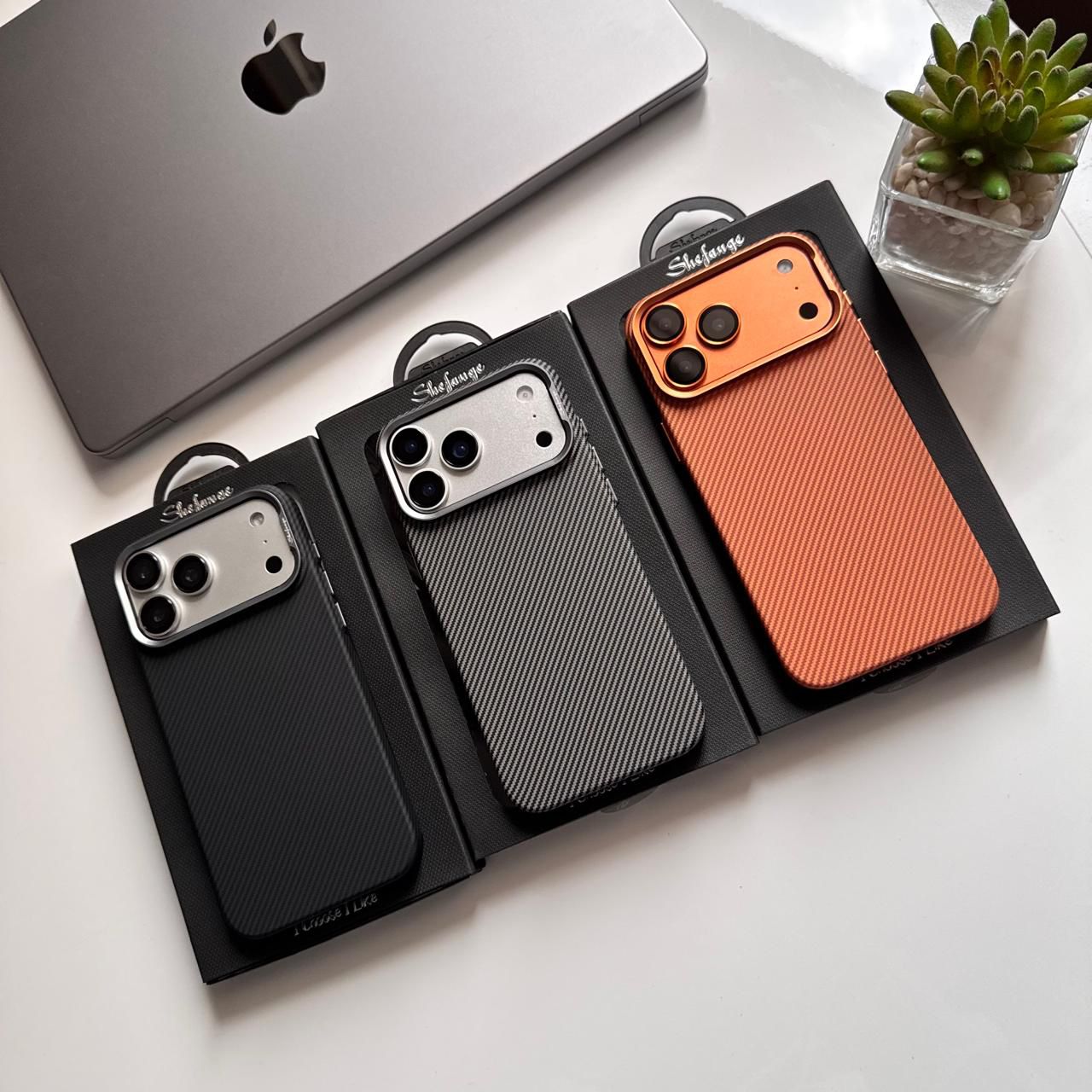 Shefange MagSafe Hard Slim-fit Carbon Case(Code SFG65)
