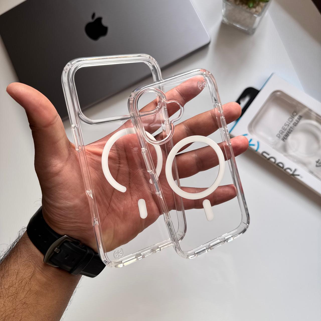Speck Transparent MagSafe Case(Code SPK44)