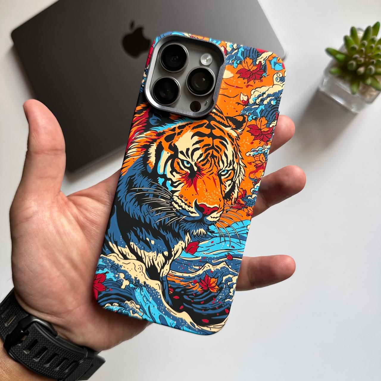 Tigers Acrylic Hard Slim Fit MagSafe Case(Code TYG65)