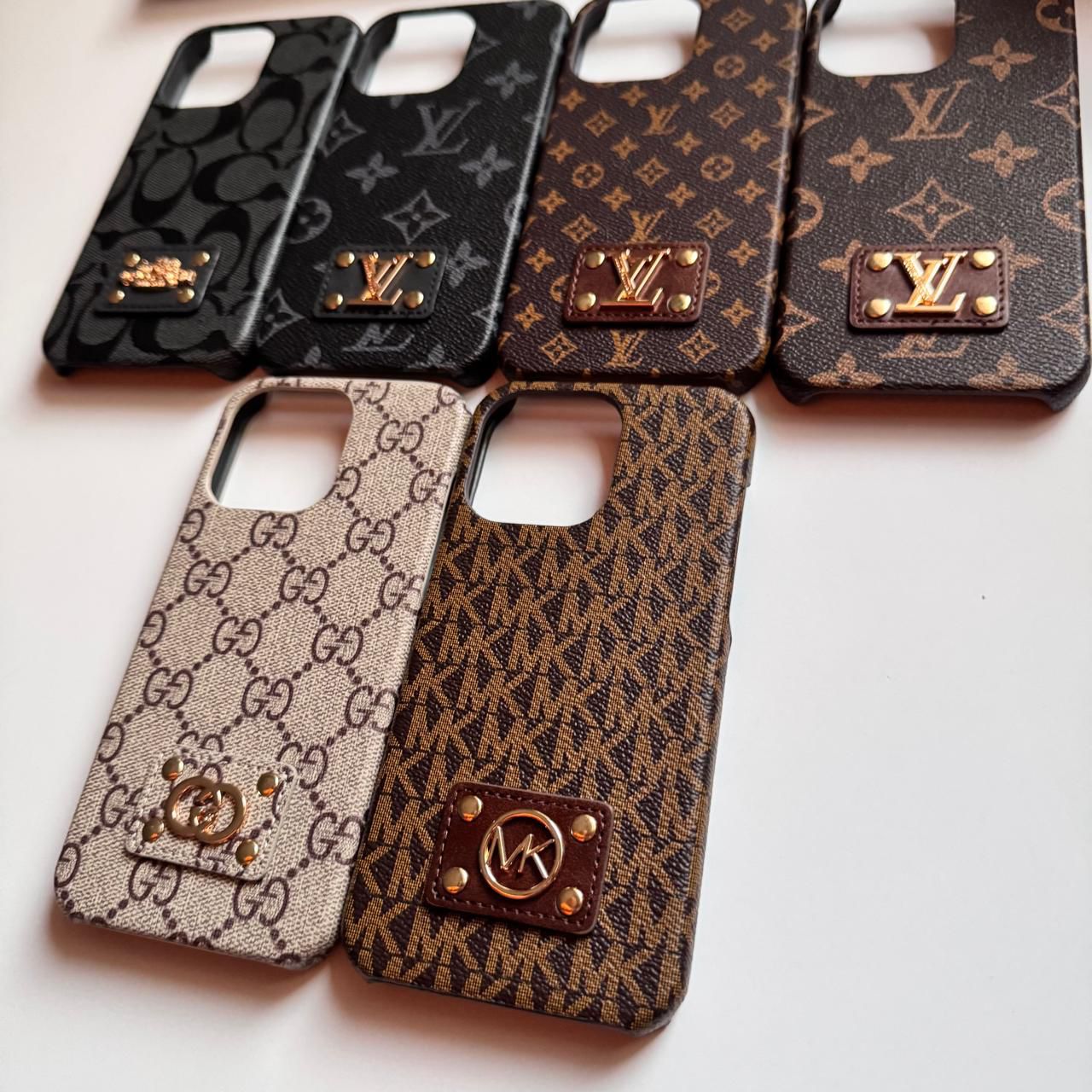 Logo’s Brands Hard Slim-Fit Case(Code ICL39)