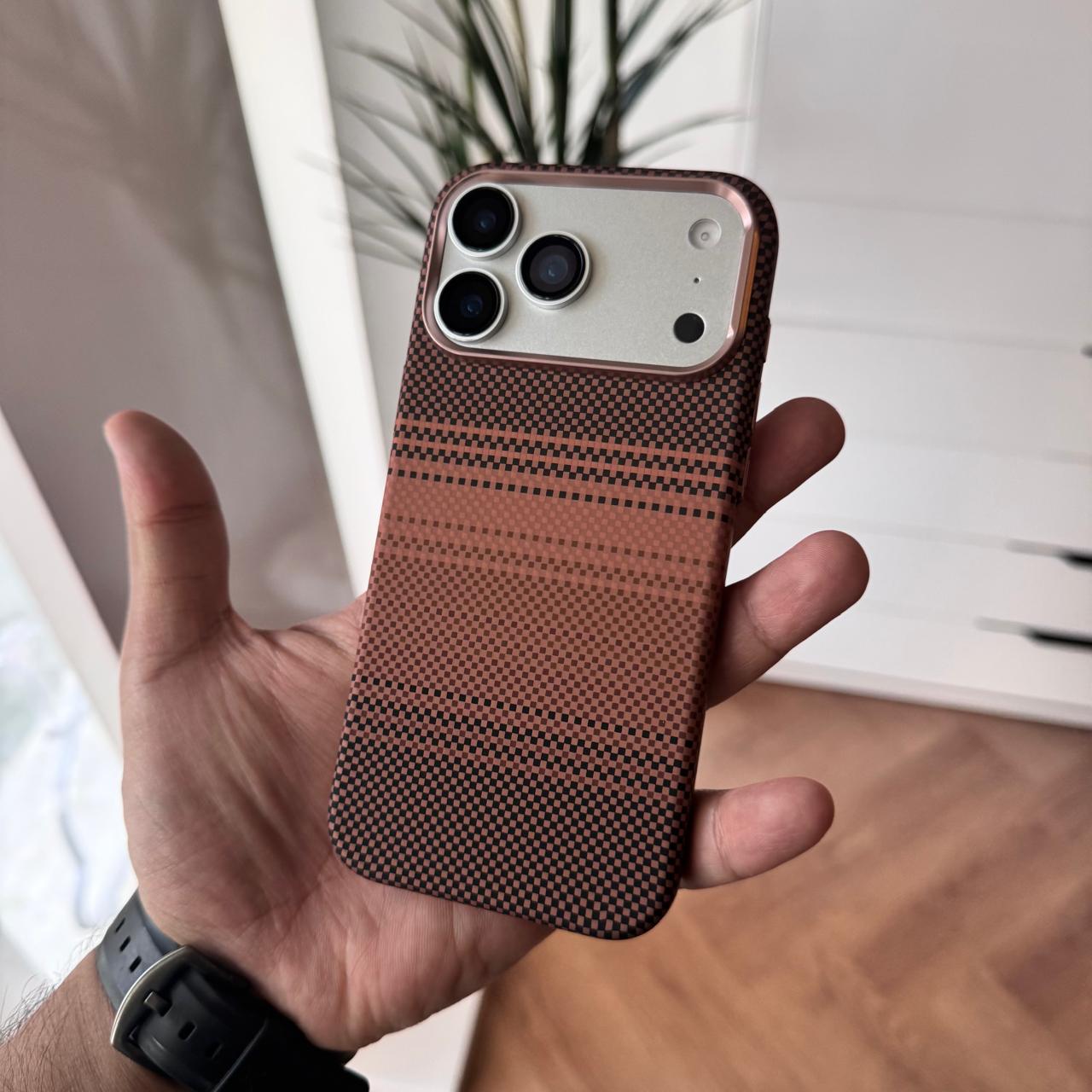 Free Air MagSafe Carbon Case(Code FAC43)