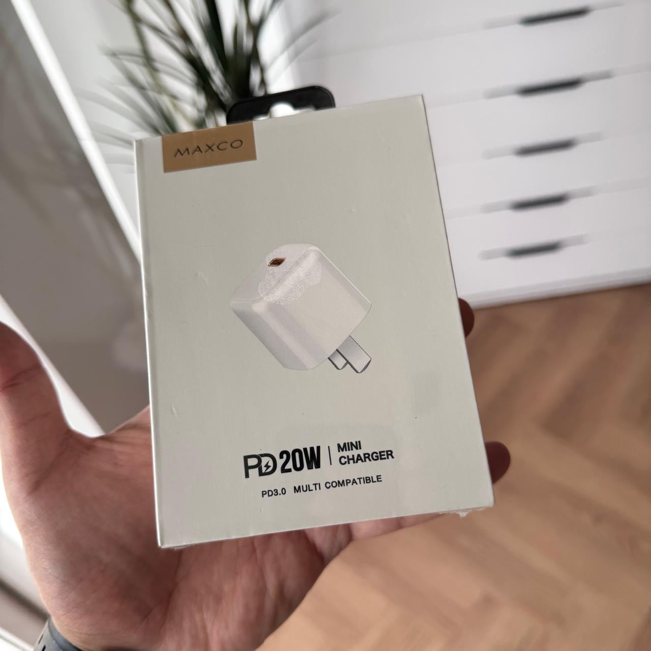MAXCO PD 20W Mini Charger Adapter