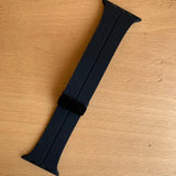 Modern Magnetic Silicone Band For Apple Watch (Code MMS89)