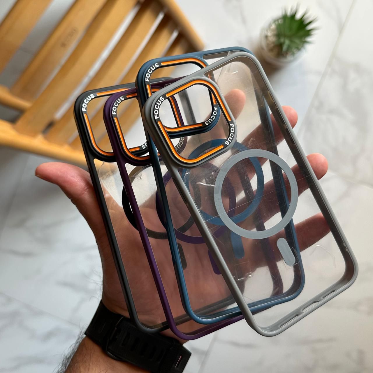 Auto Focus Frame Camera MagSafe Case (Code FOC67)