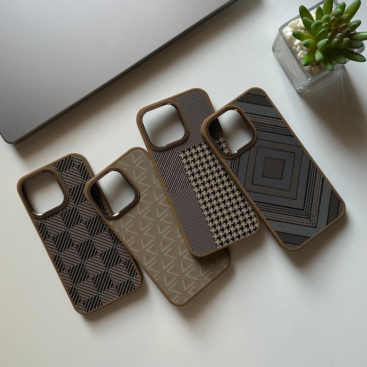 Formal Carbon Hybird Case (Code CHB74)