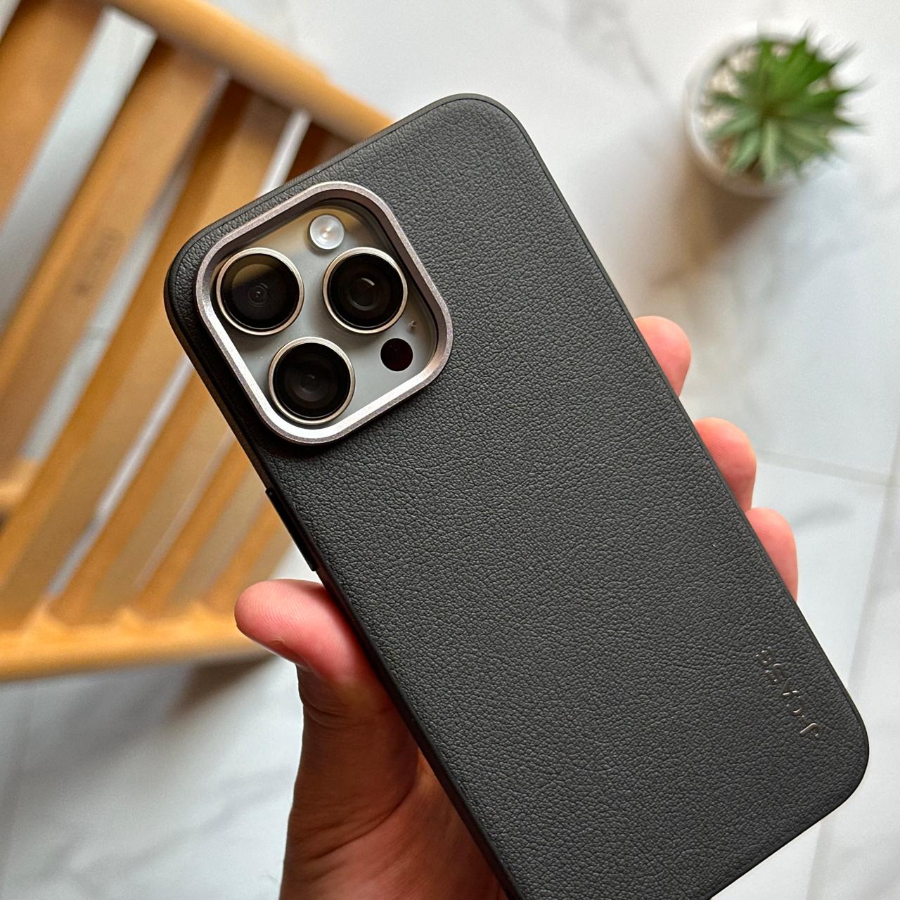 J-Case Leather Case (Code JKS78)