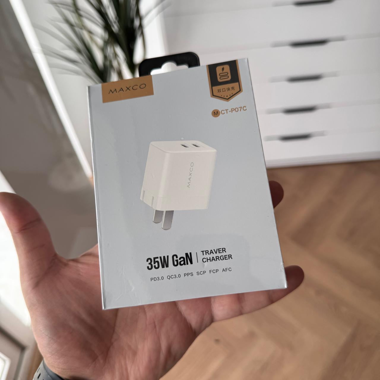 MAXCO 35W GaN Traver Charger Adapter