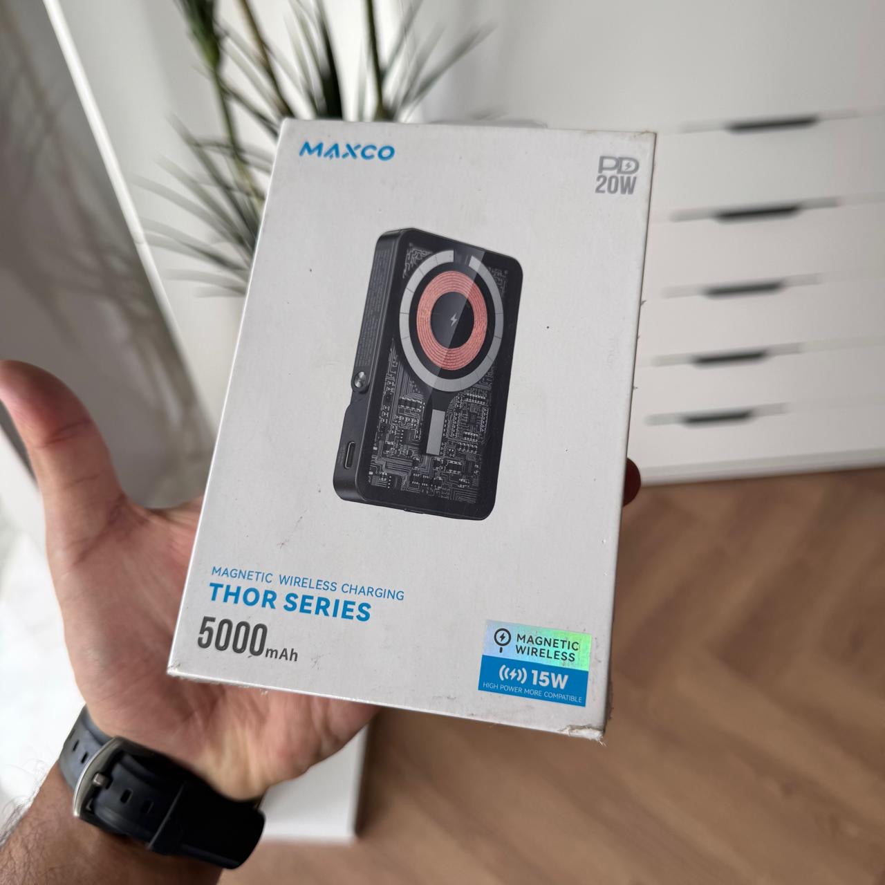 MAXCO Magnetic Wireless Charging Thor Series (Code MP13)