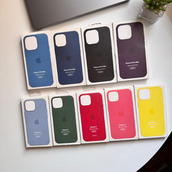 Apple Premium & Silicone Case (Code AM90)