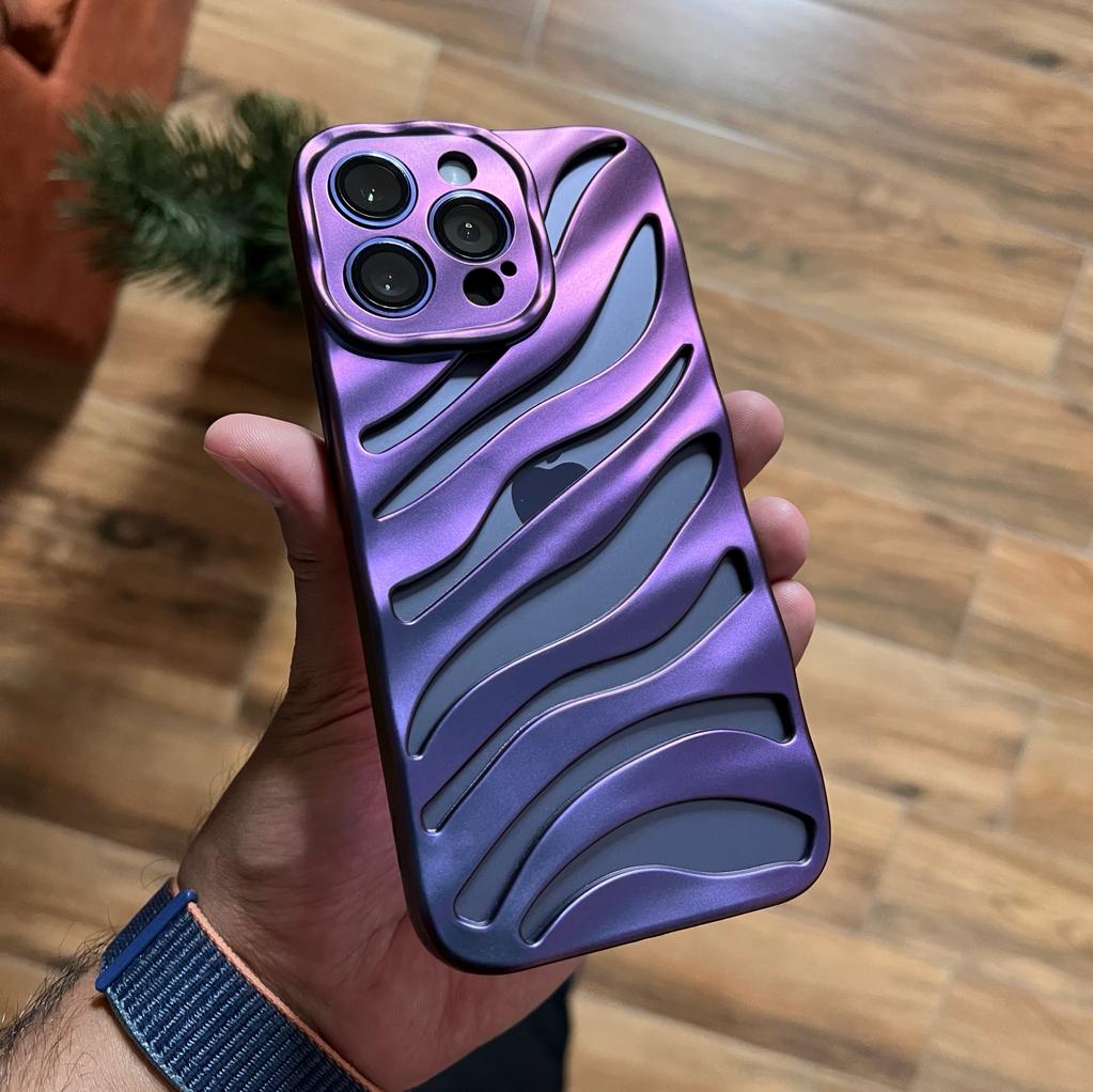 Glossy Hole Waves Case (Code WVS99)