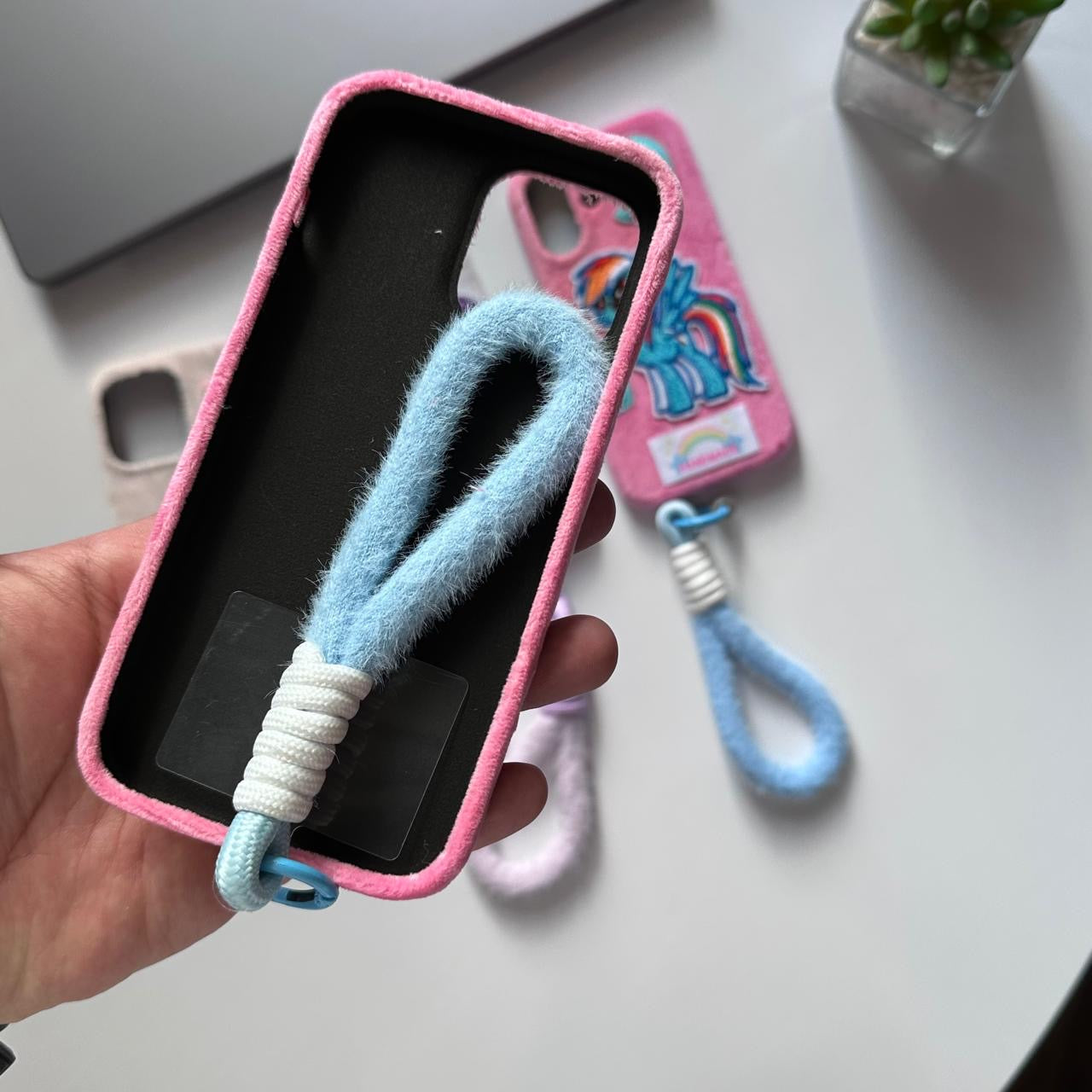 Disney Velvet with Hand Holder Case (Code DSV74)