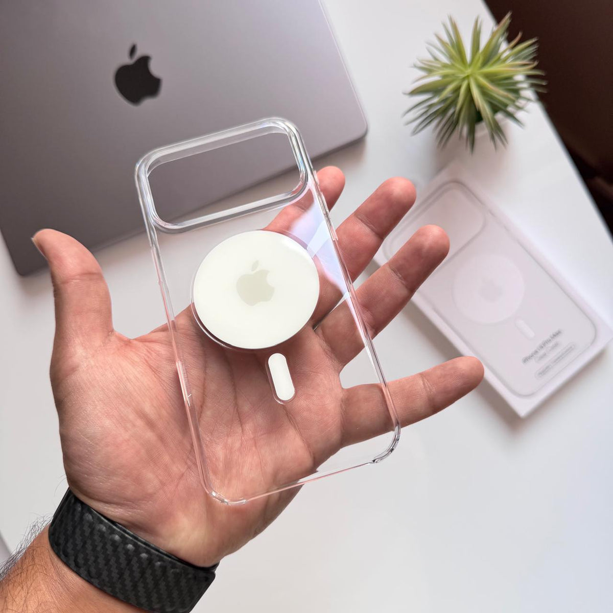 Premium Clear MagSafe Animation Hard Case (Code AMA28)