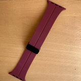 Modern Magnetic Silicone Band For Apple Watch (Code MMS89)