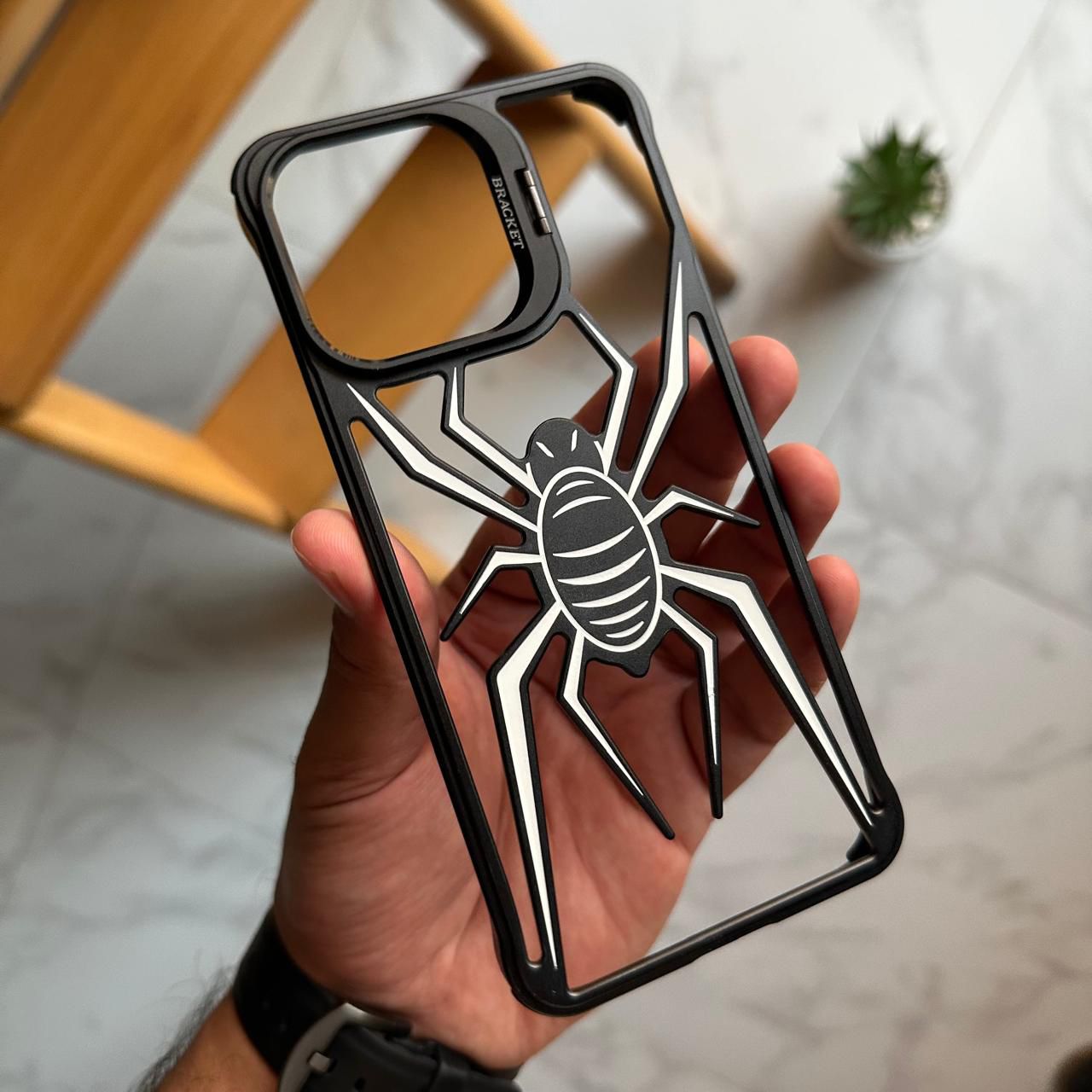 Spiderman Metal Stand Camera Case (Code SPID32)