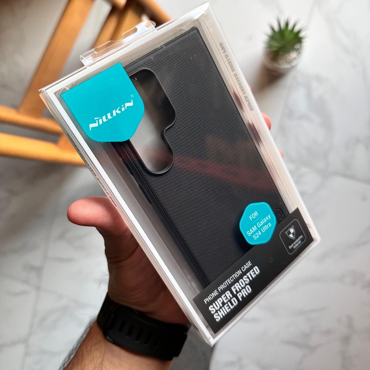 Nillkin Super Frosted Shield Pro Case (Code NLK21)
