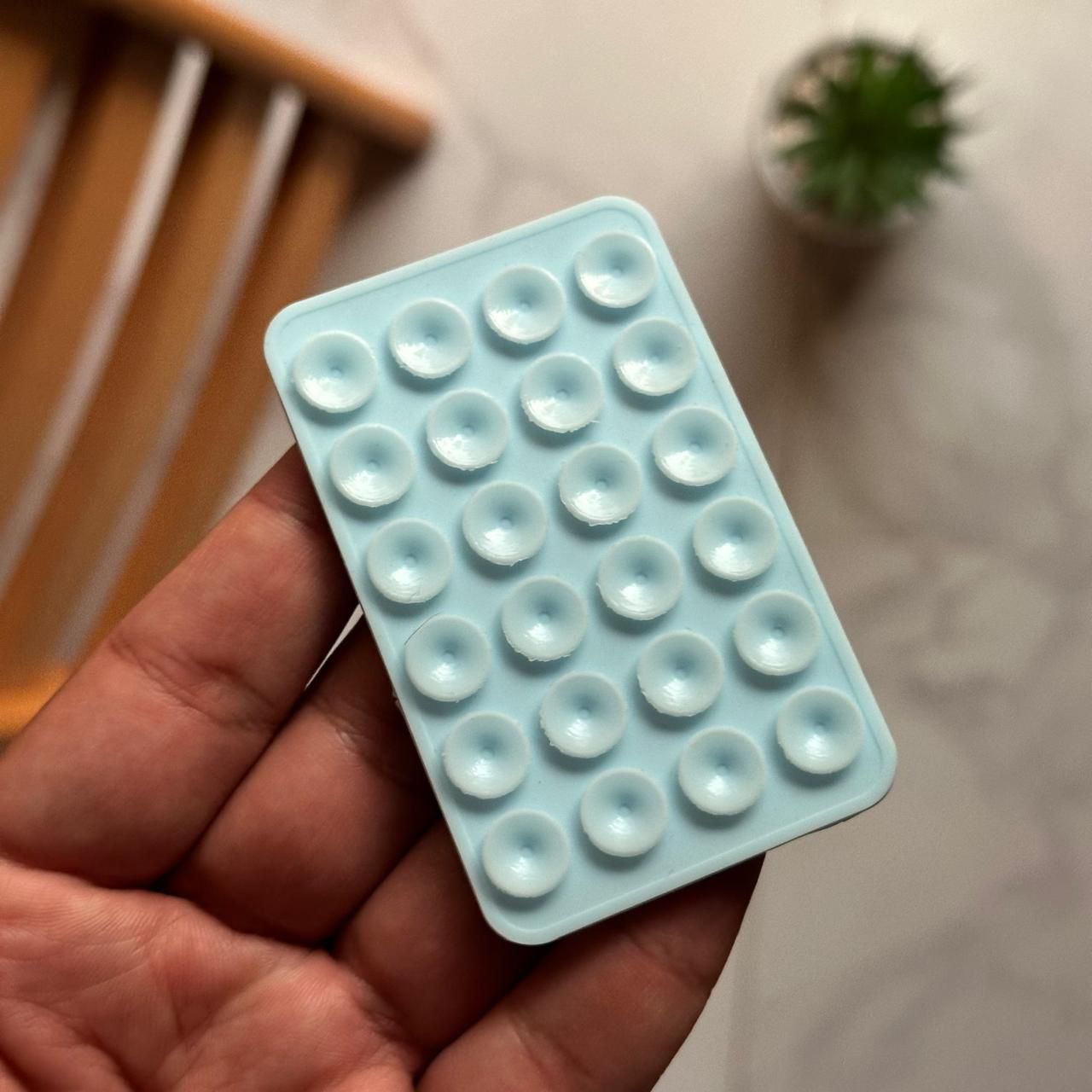 Silicone suction phone case (Code SYR65)
