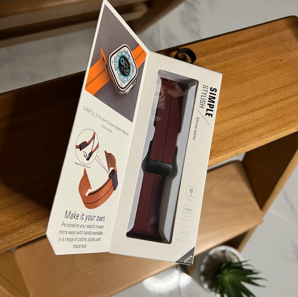 Modern Magnetic Silicone Band For Apple Watch (Code MMS89)