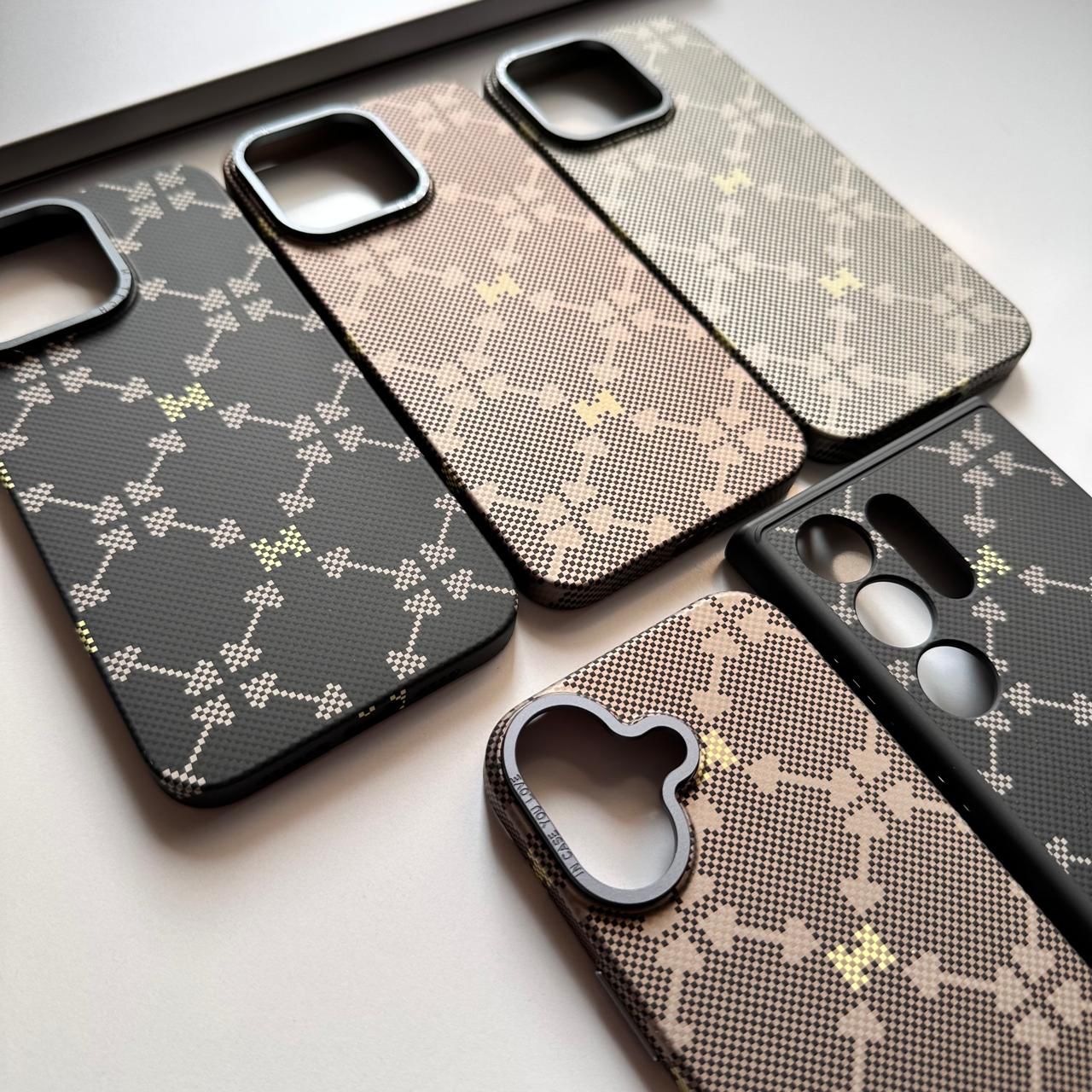Dumbbells Design Hard Slim-Fit Case(Code DMB68)