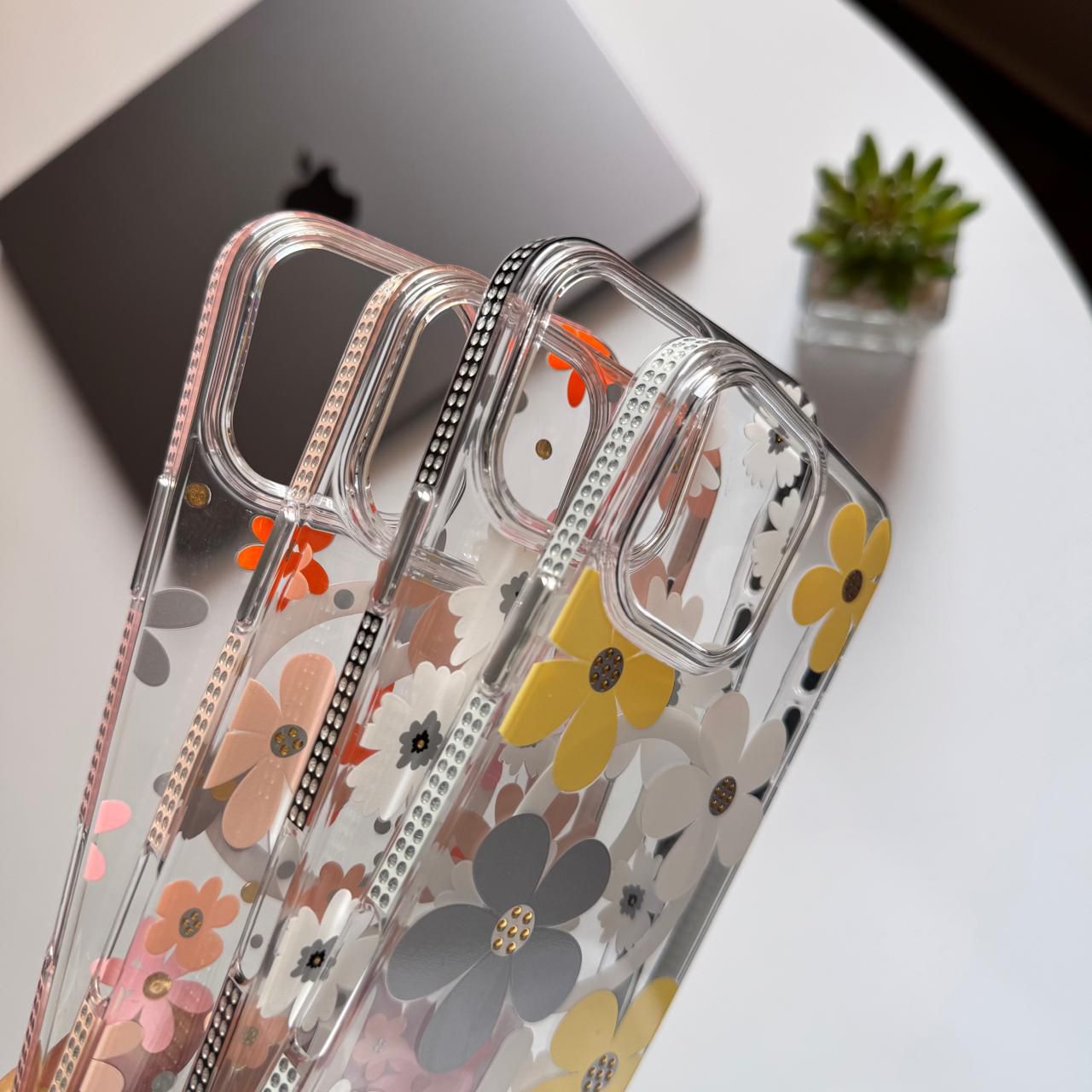 Transparent Hard Slim-Fit Flowers MagSafe Case(Code FLW72)