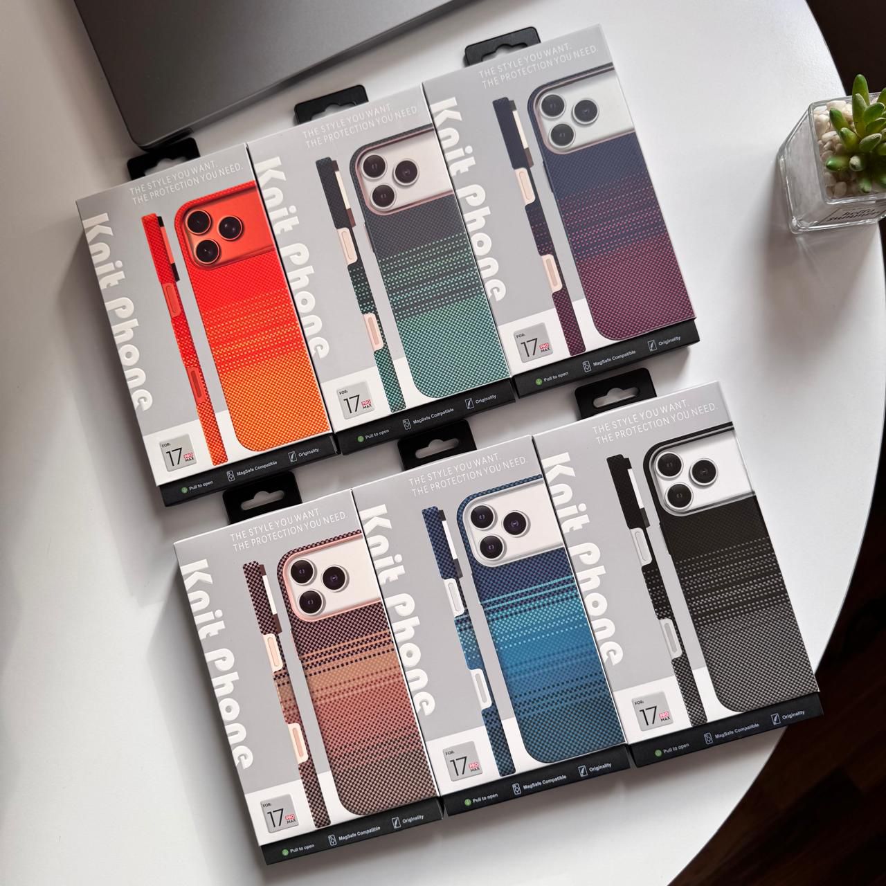 Knit Carbon Hard Slim-Fit MagSafe Case(Code KNT50)