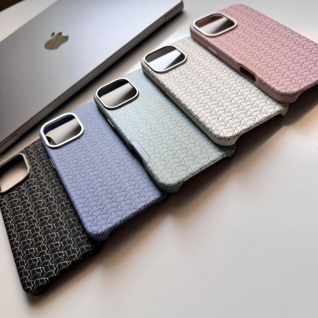 Maze Hard Slim-Fit Case(Code MAZ84)