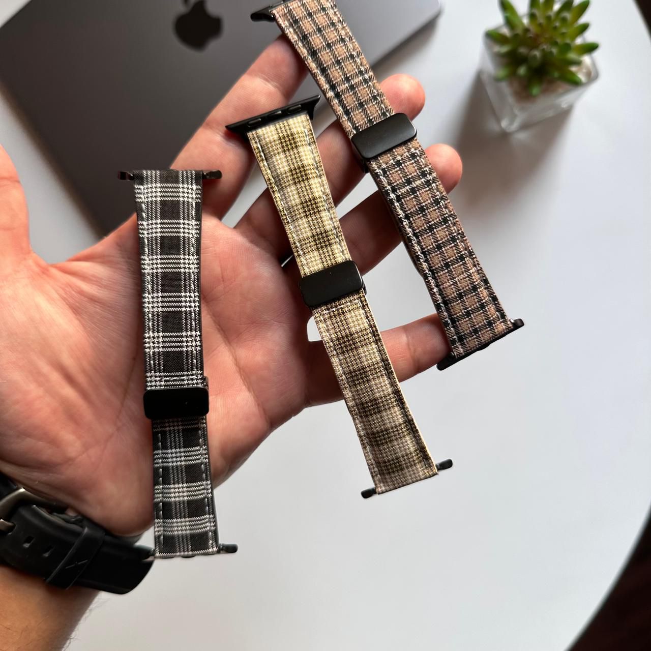 checkered Leather Magnetic Band for Apple watch(Code CHD44)