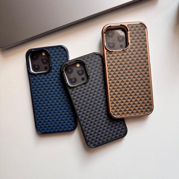Basic MagSafe Triangles Case(Code TRN97)