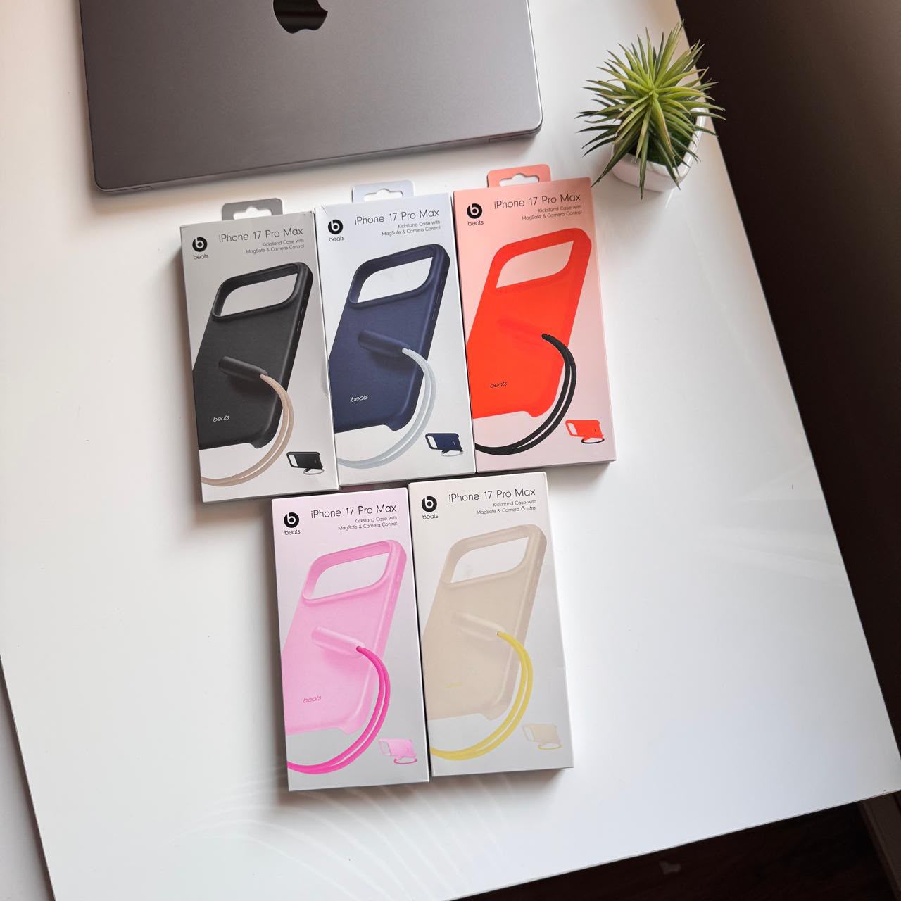 Beats Kickstand Case(Code KSC99)