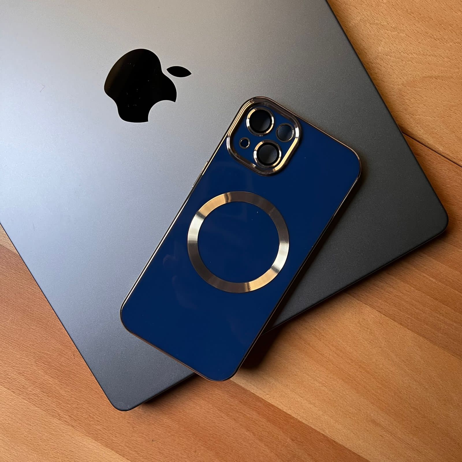 J-Case MagSafe Glossy Acrylic Case