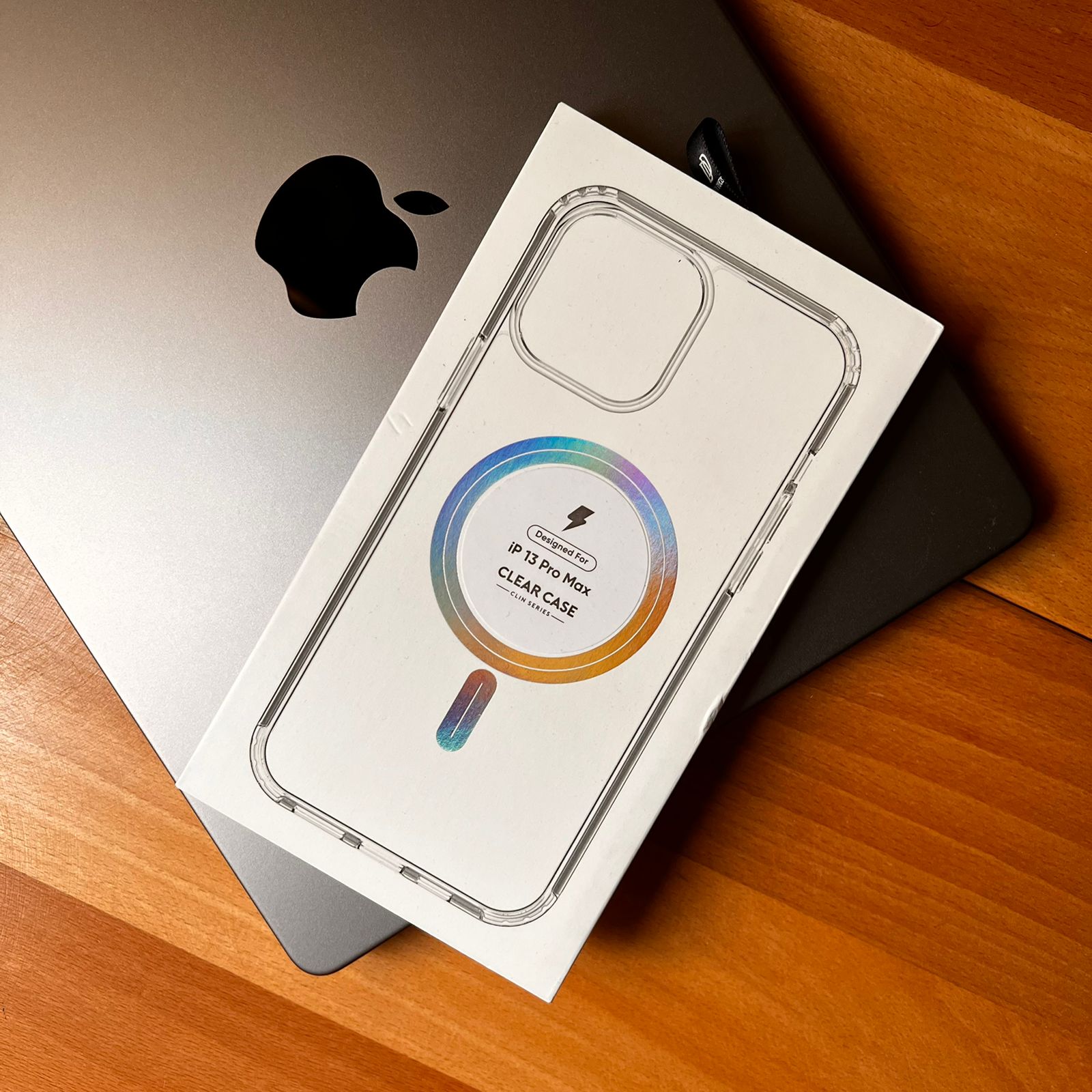 DUX DUCIS Clear MagSafe Case (Code DX44)